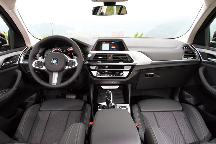 BMW X4 xDrive20i運動版